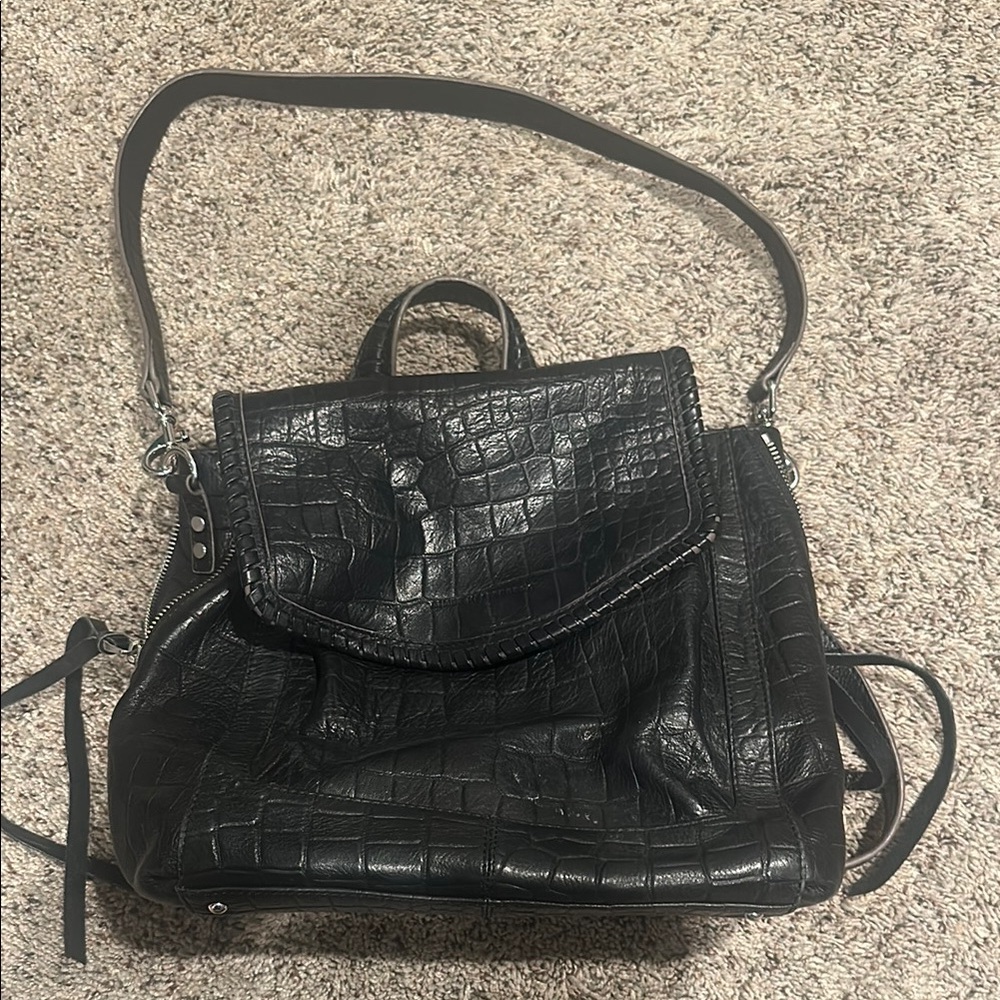 COPY - Elegant Black Crocodile-Embossed Women's Bag